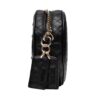 Borsa Guess trapuntata con borchie a tracolla