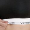 T-Shirt Calvin Klein brassière