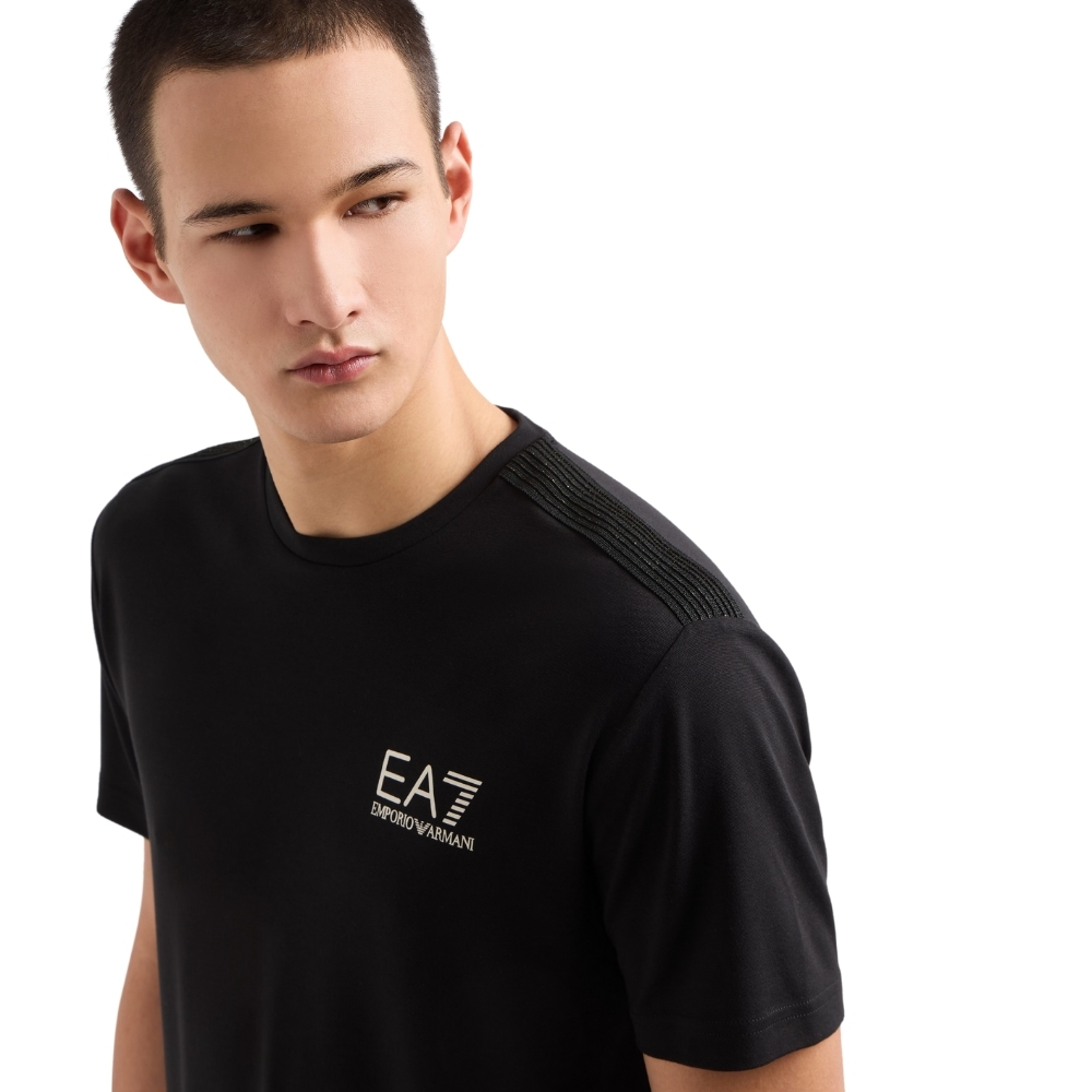 T-shirt EA7 girocollo gold label in jersey di viscosa