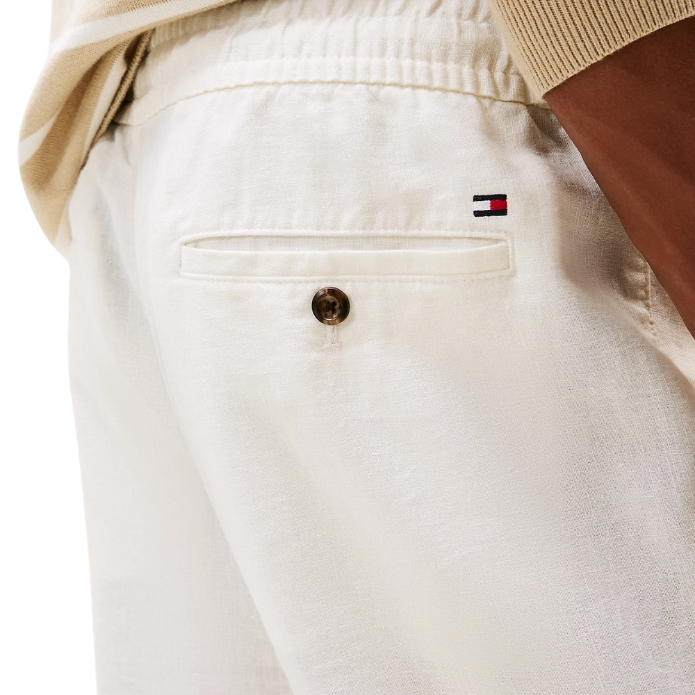 Pantaloni Tommy Hilfiger Harlem relaxed fit affusolati in misto lino