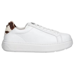 Sneakers Love Moschino logo