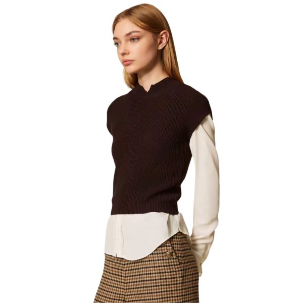 Maglia Twinset fitted a lupetto
