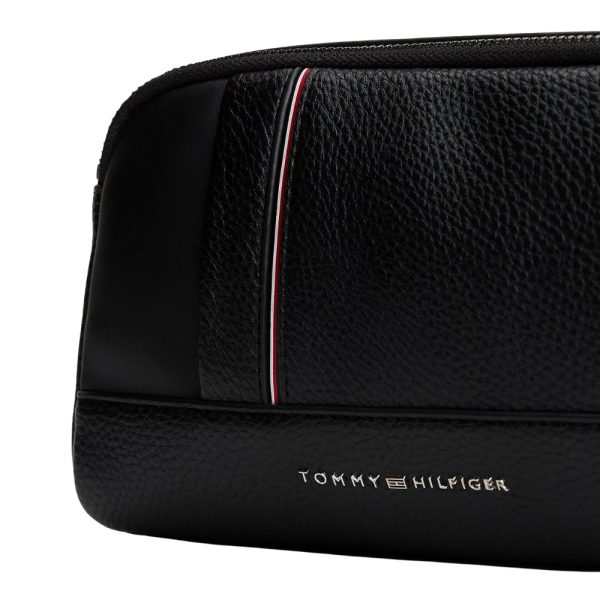 Pochette Tommy Hilfiger con nastro iconico