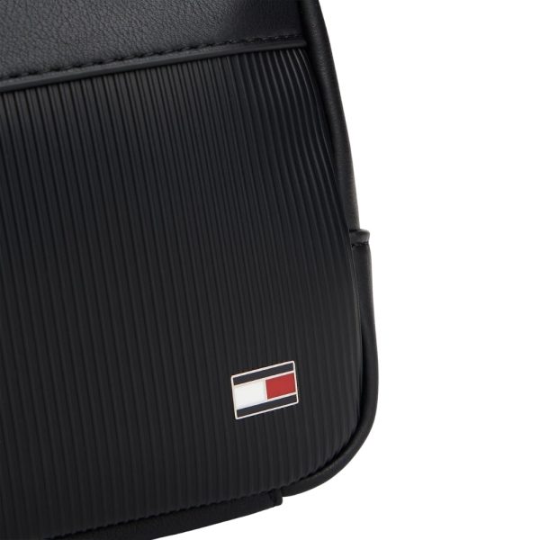 Pochette Tommy Hilfiger con finitura a coste e logo