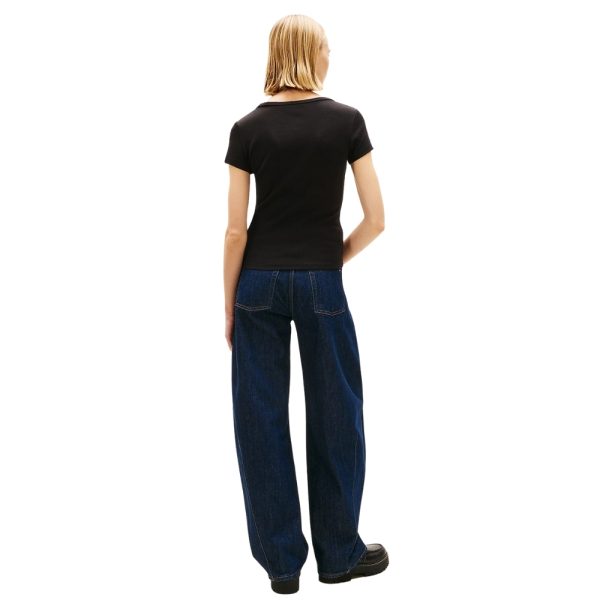 T-Shirt Tommy Jeans Essential slim fit con scollatura a V