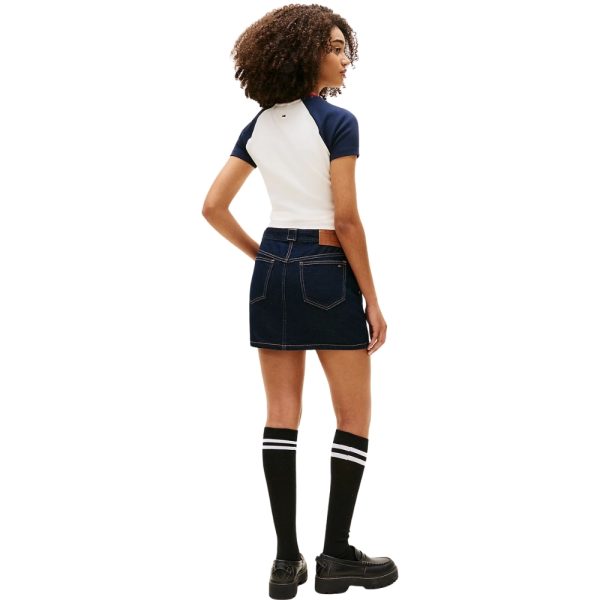 Minigonna Tommy Jeans straight fit in denim con bandierina