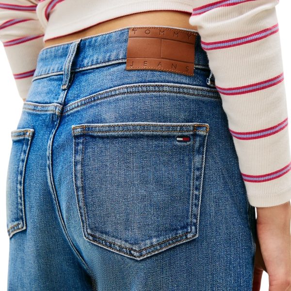 Jeans affusolati Tommy Jeans con taglio ampio
