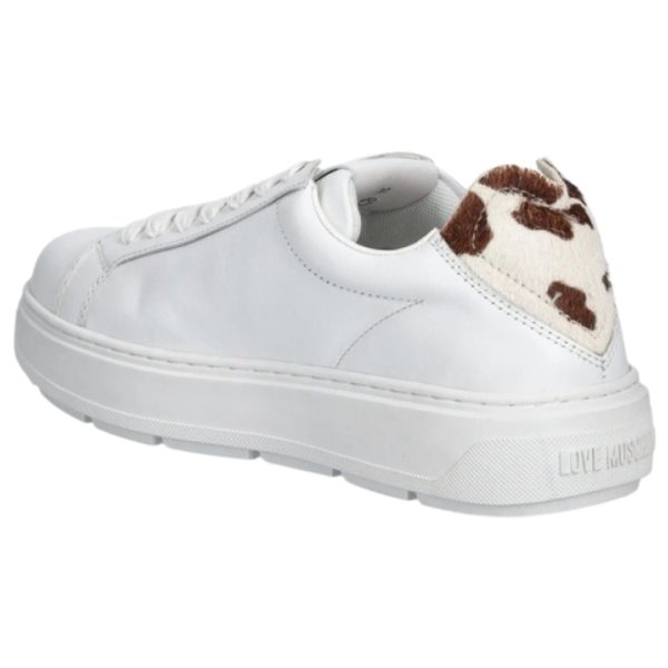 Sneakers Love Moschino logo
