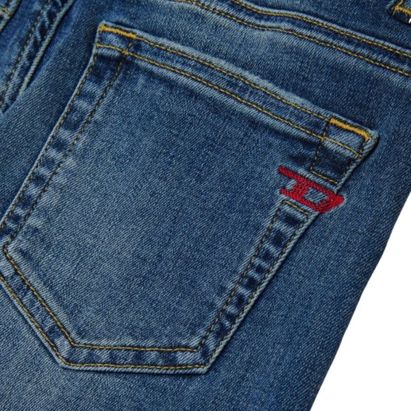 bamibno_abbigliamento_jeans_dieselkids_j00809kxbs1p26_65387_94_3_hd.jpg