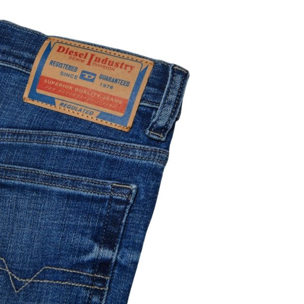 bamibno_abbigliamento_jeans_dieselkids_j02344kxbscp26_65474_94_3_hd.jpg