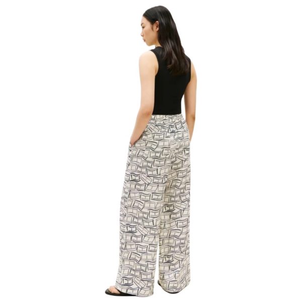 donna_abbigliamento_pantaloni_tommyhilfiger_ww0ww489700lcp26_113868_15504_3_hd.jpg