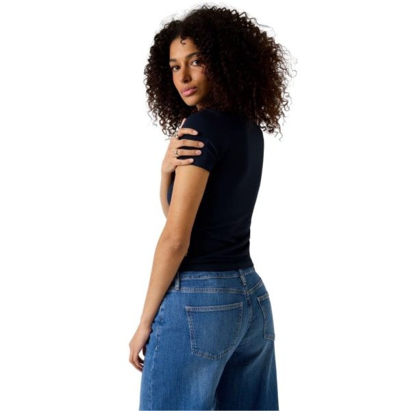 donna_abbigliamento_tshirt_guess_w4yi01j1314p26_111997_11660_4_hd.jpg
