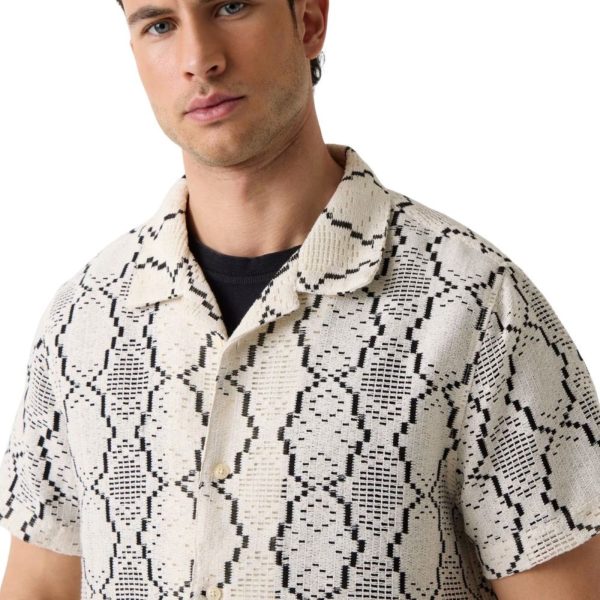 uomo_abbigliamento_camicie_guess_m6gh54w1814p26_83004_11944_2_hd.jpg