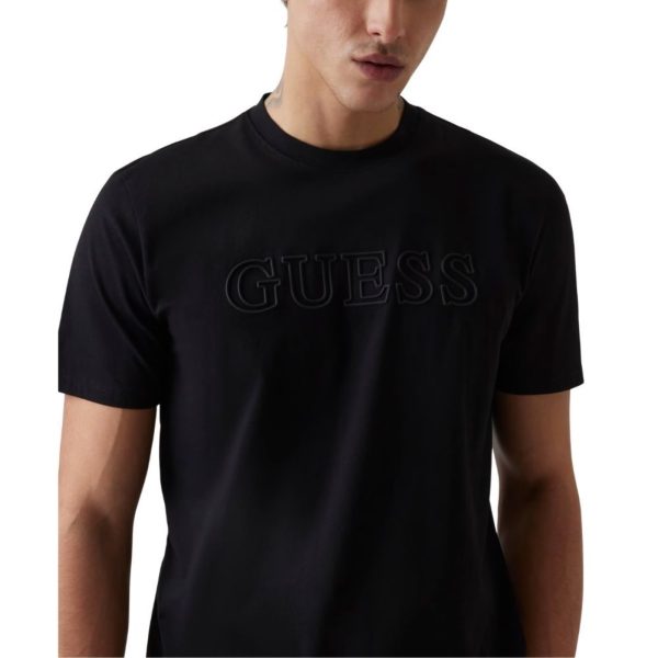 uomo_abbigliamento_tshirt_guess_z2yi11j1314p26_116379_624_3_hd.jpg