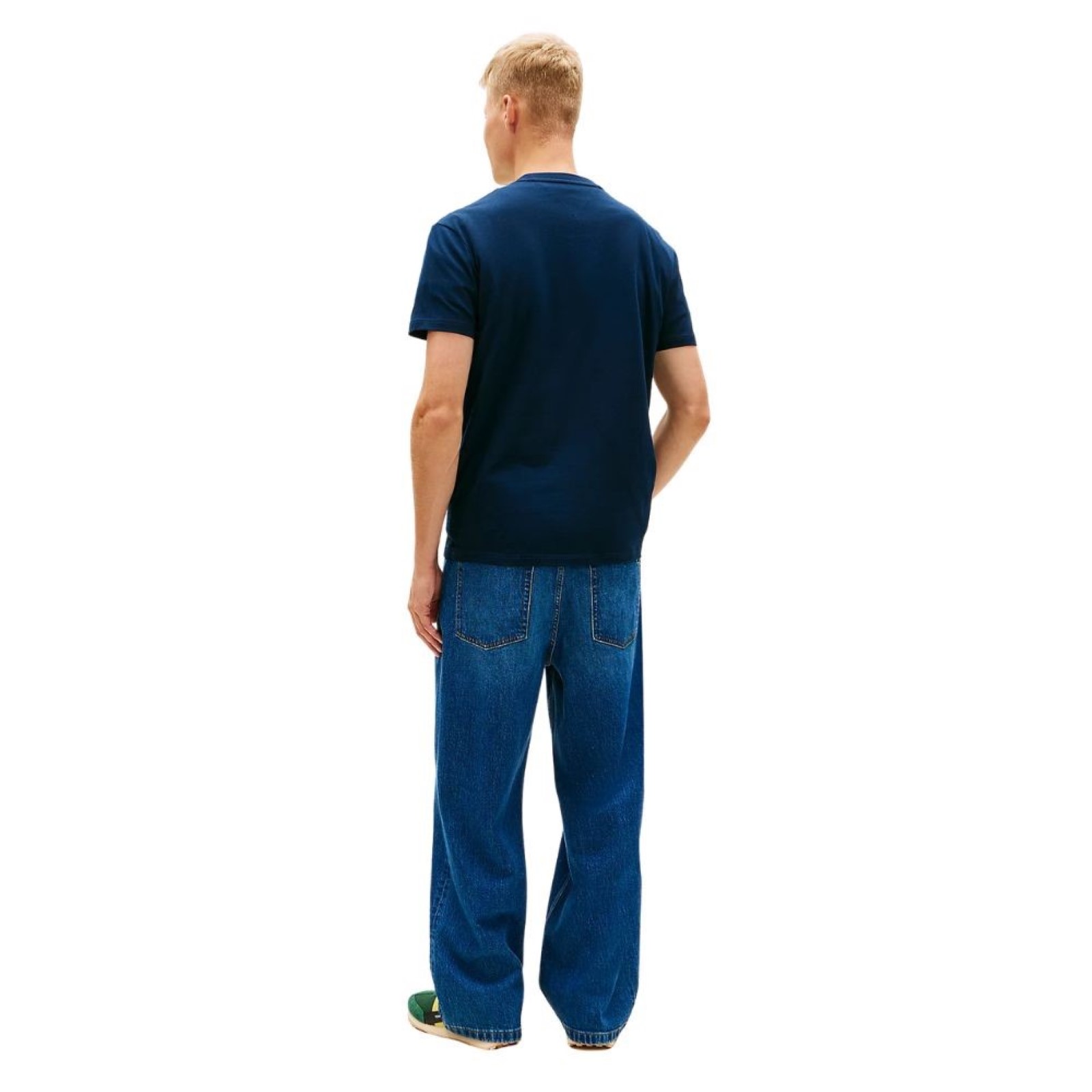 uomo_abbigliamento_tshirt_tommyhilfiger_dm0dm22539c1gp26_50103_6751_4_hd.jpg