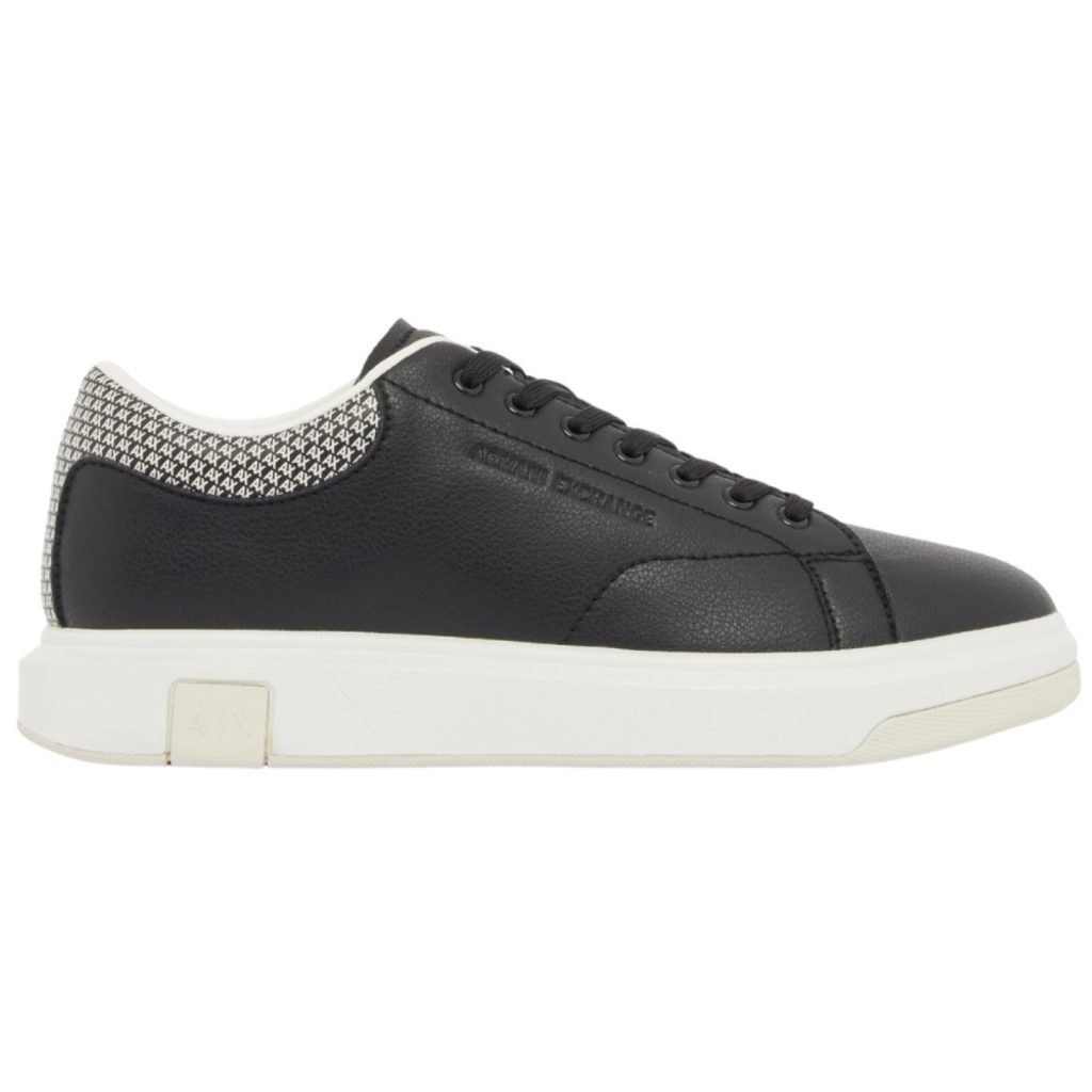 uomo_calzature_sneakers_armaniexchange_xm001964af19403p26_115316_15724_1_hd.jpg