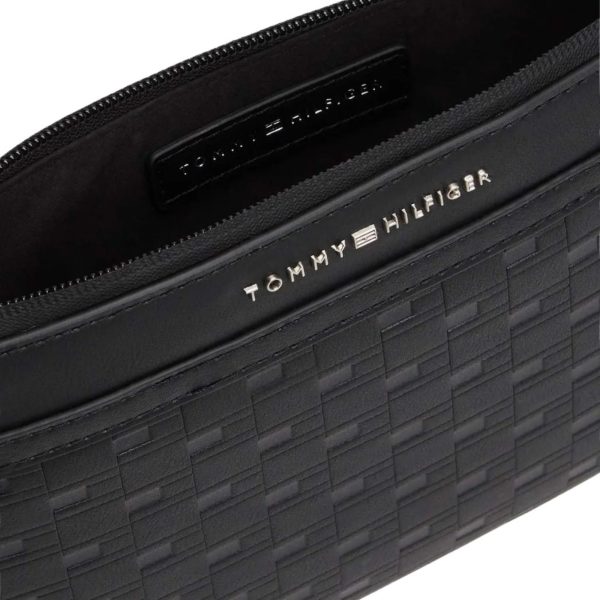 uomo_accessori_pochette_tommyhilfiger_am0am13952bdsp26_38959_6743_2_hd.jpg