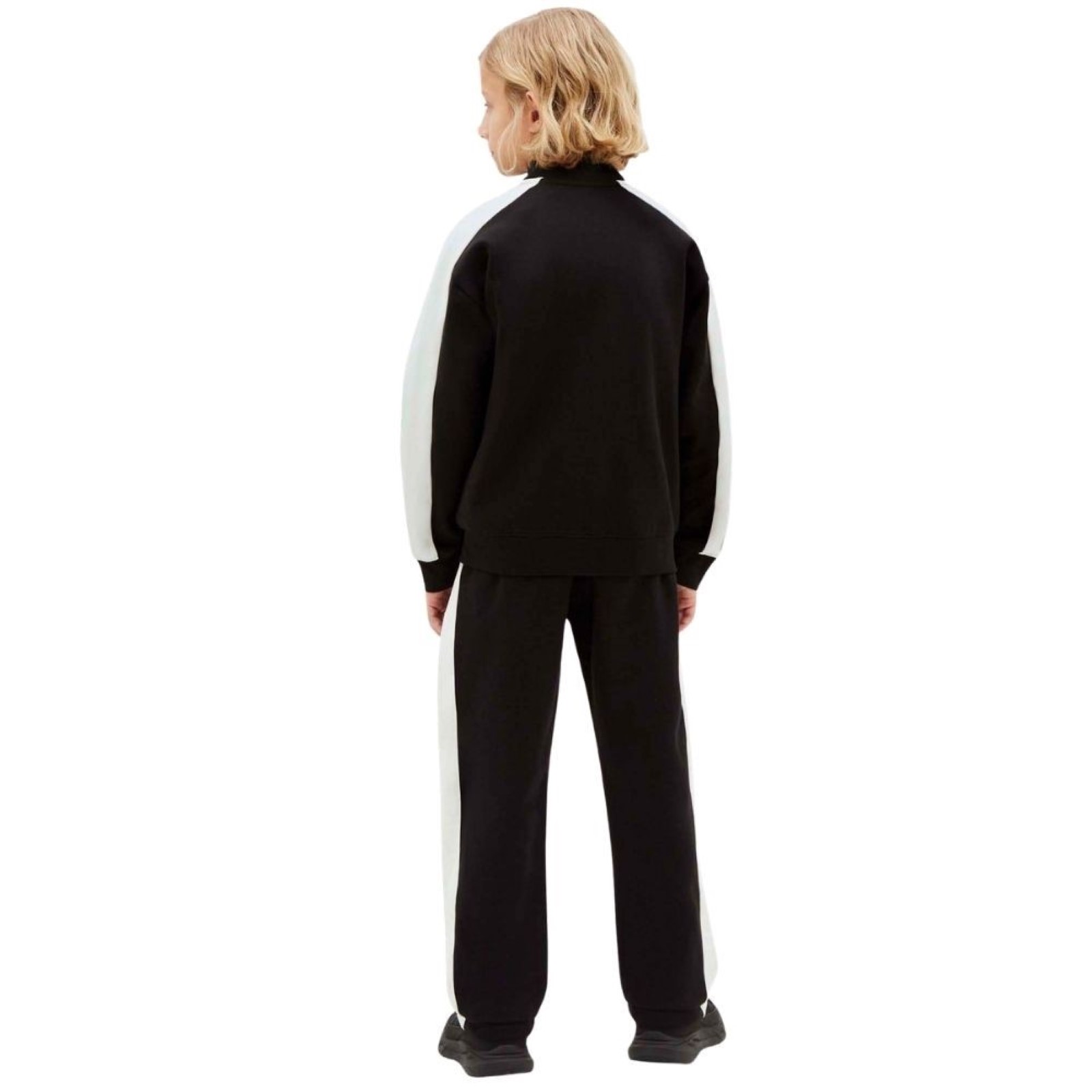 bambino_abbigliamento_tute_calvinklein_lvcktji17bbeha26_121015_16826_3_hd.jpg