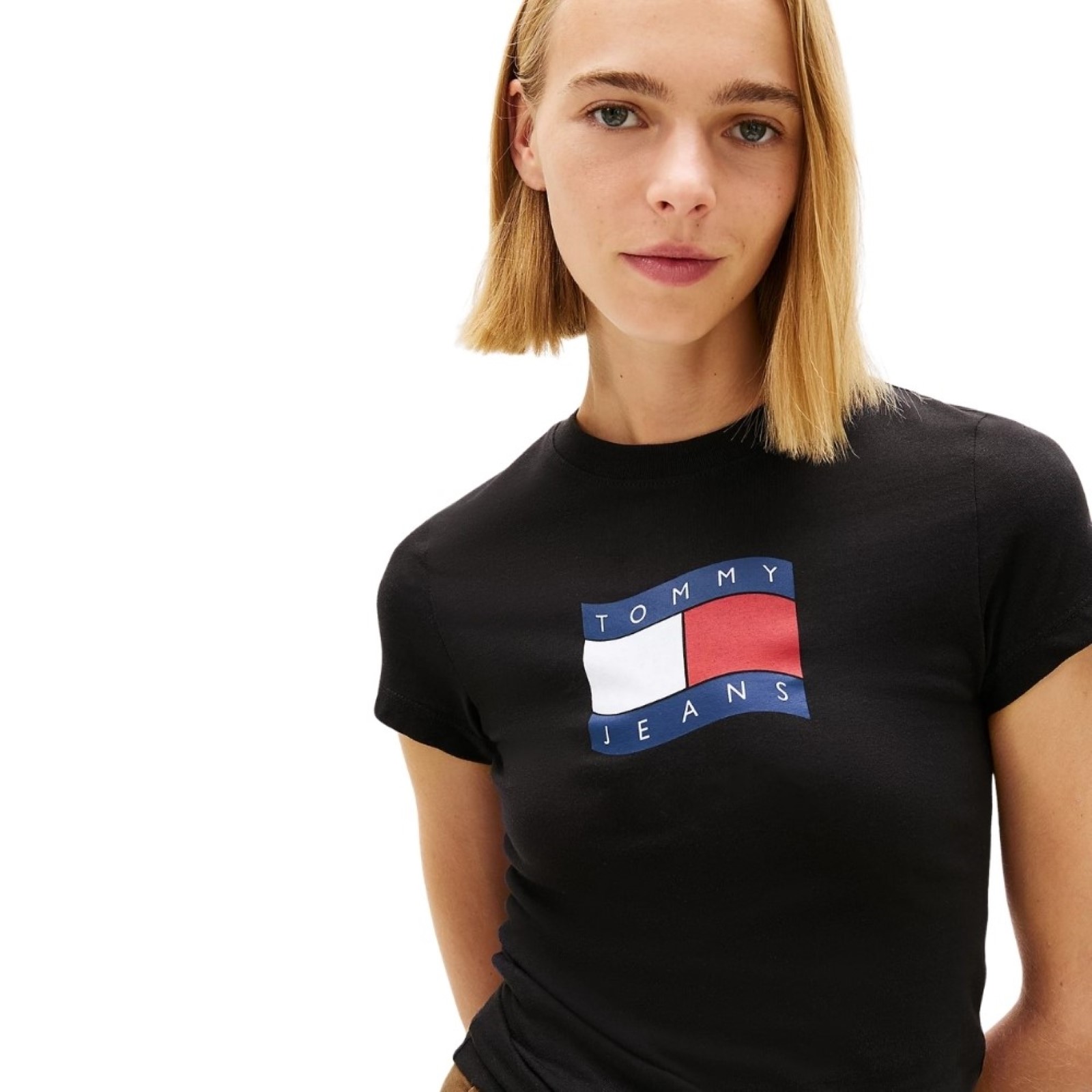 donna_abbigliamento_tshirt_tommyhilfiger_dw0dw22781bdsp26_51957_6743_4_hd.jpg