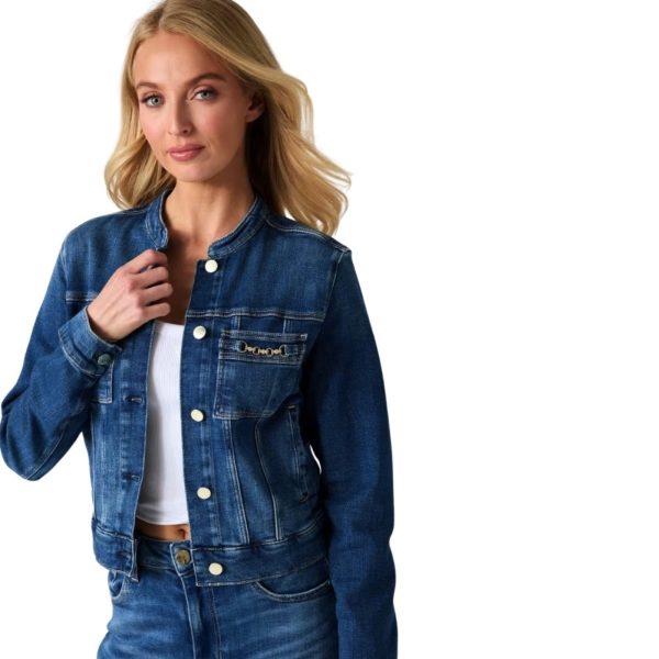 donna_abbigliamento_giacche_guess_w6yn03d1341a26_123883_17683_4_hd.jpg