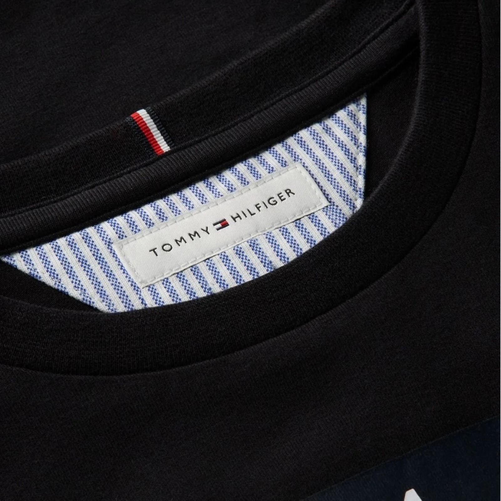 bambina_abbigliamento_tshirt_tommyhilfiger_kg0kg09289bdsa26_120741_16084_2_hd.jpg